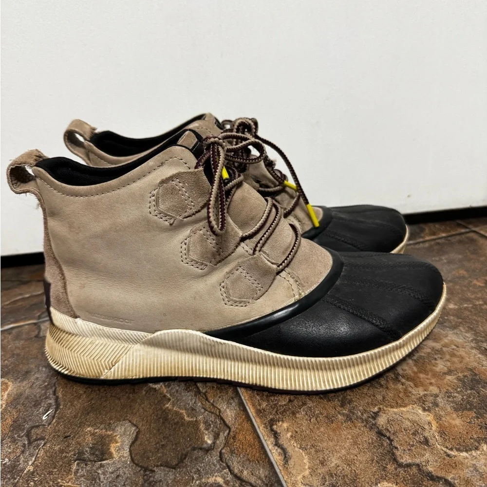 Sorel Out N About III Classic Duck Boots Taupe Women's 9 - Picture 7 of 9